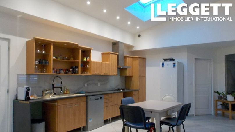 A louer MAISON  6 PIECES 170 M2  VILLESEQUELANDE