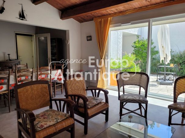A vendre MAISON  4 PIECES 80 M2 BORD DE MER LA PALMYRE   LES MATHES