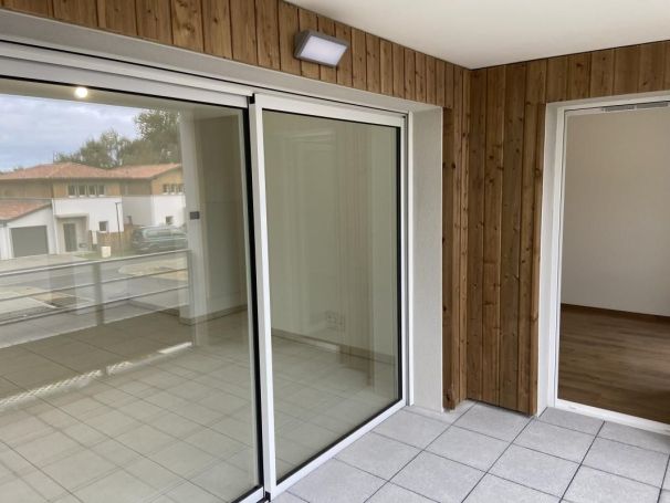 A louer APPARTEMENT T3 63 M2 TERRASSE BORD DE MER SOUSTONS
