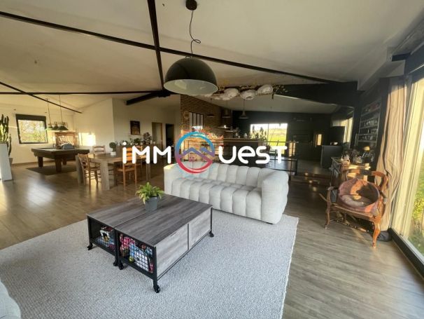 A louer LOFT T5 188 M2  AUDEMBERT