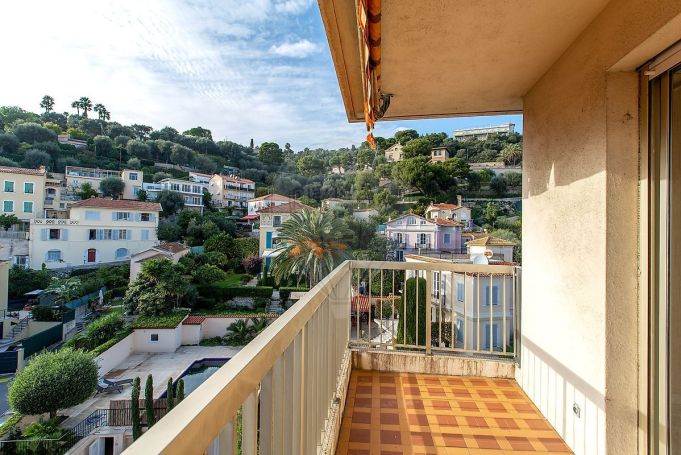 A louer APPARTEMENT T2 47 M2 TERRASSE BORD DE MER BEAULIEU SUR MER