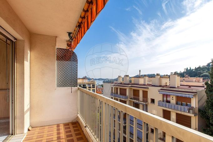A louer APPARTEMENT T2 47 M2 TERRASSE BORD DE MER BEAULIEU SUR MER
