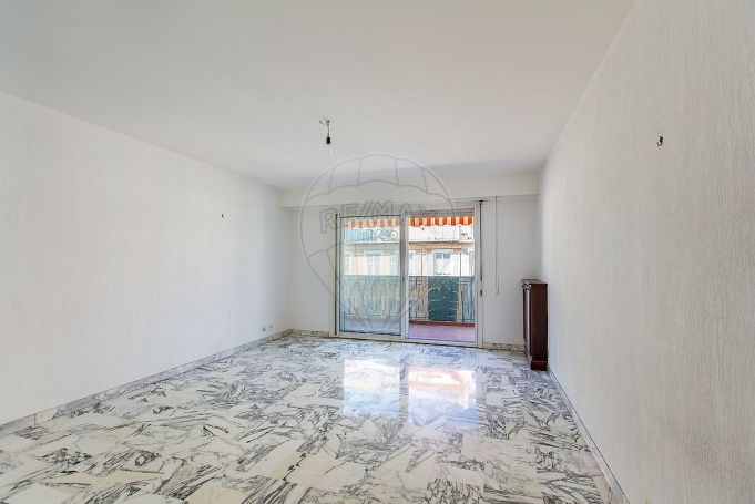 A vendre APPARTEMENT DE PRESTIGE T3 83 M2 TERRASSE BORD DE MER NICE