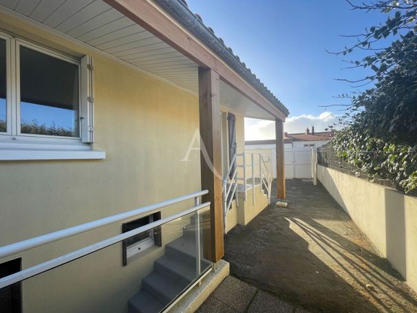 A vendre MAISON  3 PIECES 63 M2 PLAGE à PIED LONGEVILLE SUR MER