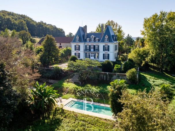 A vendre PROPRIéTé  SALIES DE BEARN