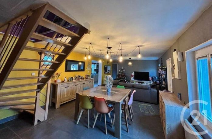 A vendre LONGèRE  9 PIECES 142 M2  AUBIN ST VAAST