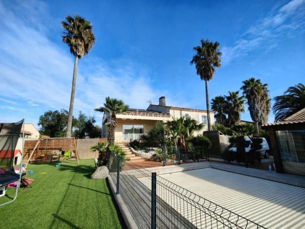 A vendre BELLE VILLA 6 PIECES 156 M² Le Grau D Agde