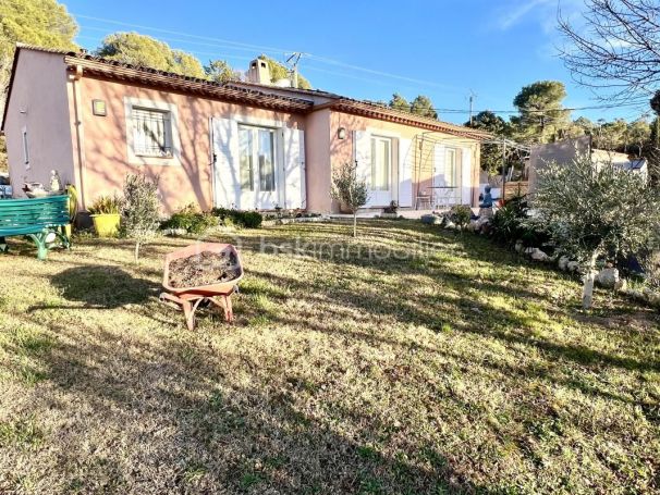 A louer MAISON  4 PIECES 115 M2  VILLECROZE