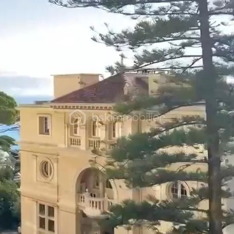 A louer APPARTEMENT T3 57 M2 TERRASSE BORD DE MER ROQUEBRUNE CAP MARTIN