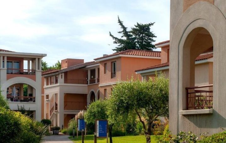 A louer APPARTEMENT T2 35 M2 BORD DE MER MANDELIEU LA NAPOULE