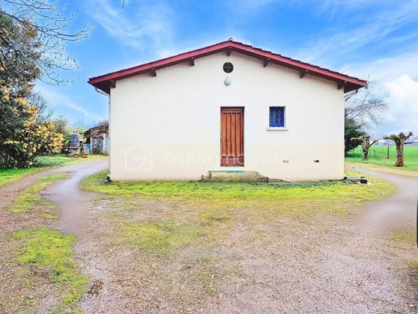 A vendre Plain-pied au c?ur de la nature, SANS VIS A VIS, accÃ¨s Dordogne 33890 Pessac Sur Dordogne