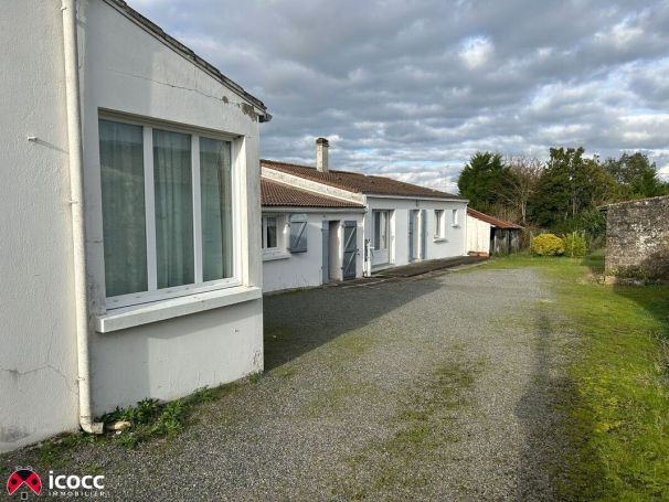 A vendre Ensemble immobilier Ã  rÃ©nover 85460 L Aiguillon La Presqu Ile