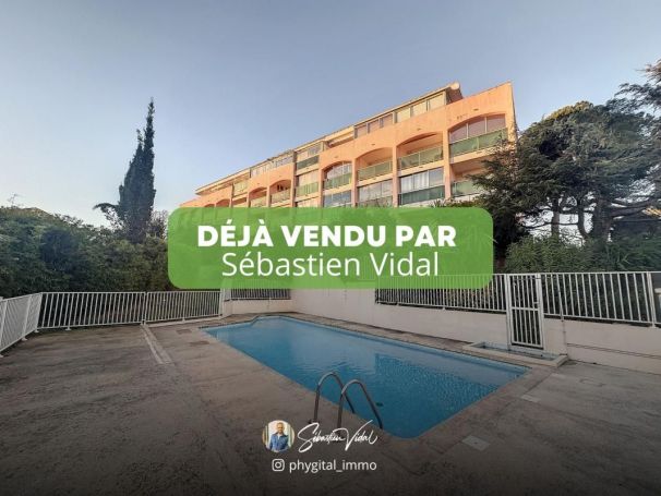 A louer APPARTEMENT T2 34 M2 TERRASSE BORD DE MER ANTIBES