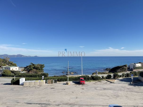A vendre APPARTEMENT T2 43 M2 VUE MER LES ISSAMBRES