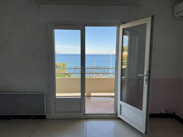 A vendre APPARTEMENT T2 43 M2 VUE MER LES ISSAMBRES