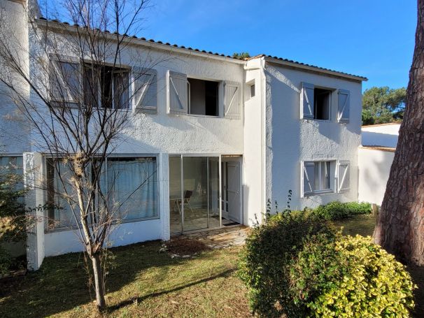 A vendre MAISON  4 PIECES 80 M2 BORD DE MER LA PALMYRE   LES MATHES