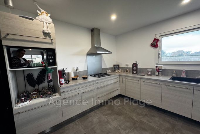 A vendre MAISON  4 PIECES 108 M2  LESPARRE MEDOC