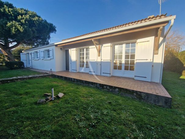 A vendre MAISON  5 PIECES 104 M2 PLAGE à PIED TALMONT SAINT HILAIRE