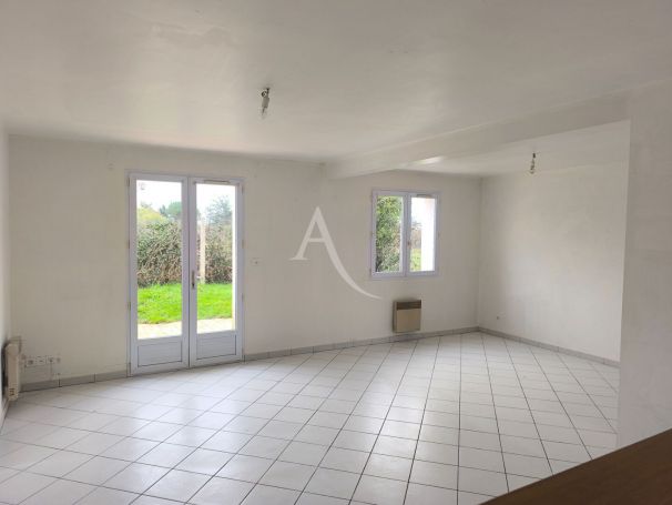 A vendre MAISON  4 PIECES 79 M2 BORD DE MER TALMONT SAINT HILAIRE