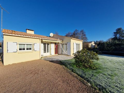 A vendre MAISON  5 PIECES 96 M2  POIROUX