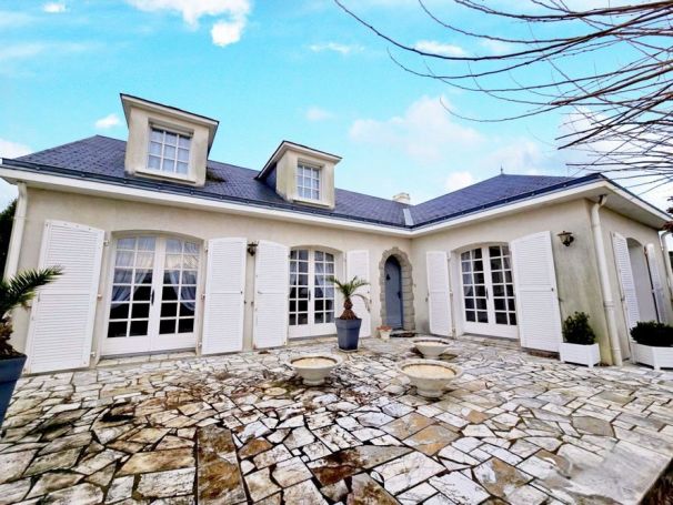 A vendre MAISON  DE MAîTRE BORD DE MER SAINT JEAN DE MONTS