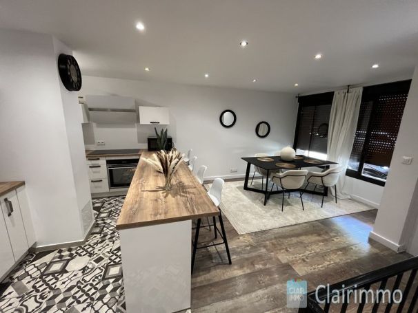 A louer LOFT T4 80 M2  MARSEILLE 13EME
