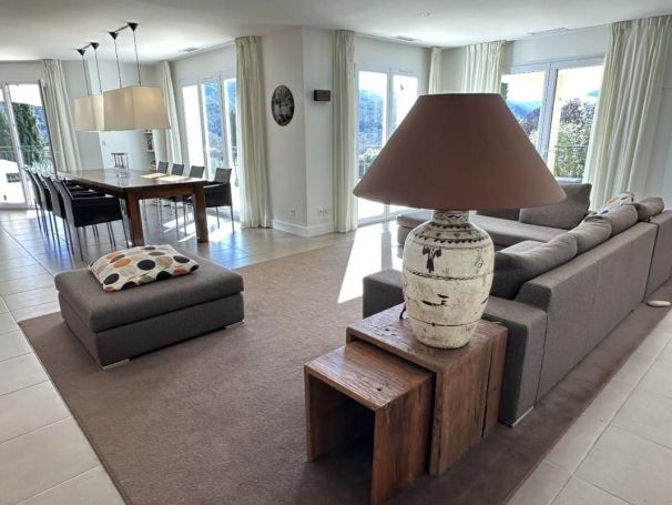 A louer MAISON  6 PIECES 212 M2  LAMALOU LES BAINS