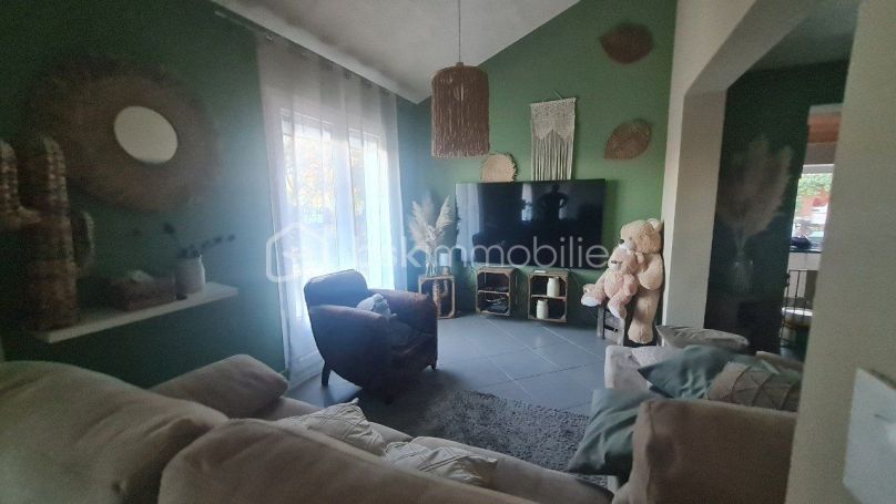 A louer MAISON  7 PIECES 192 M2  CLERMONT L HERAULT