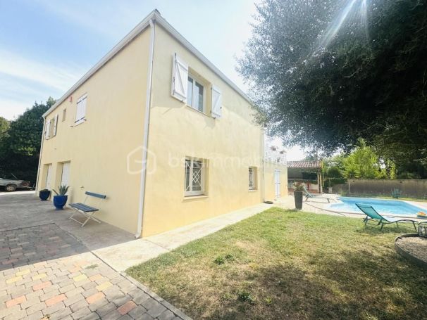 A louer MAISON  6 PIECES 130 M2  VILLENEUVE LES BEZIERS
