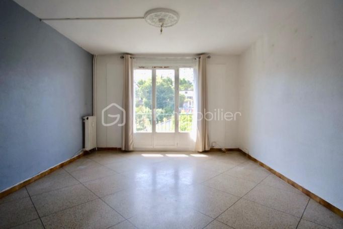 A vendre APPARTEMENT T4 67 M2 BORD DE MER MARSEILLE 13EME