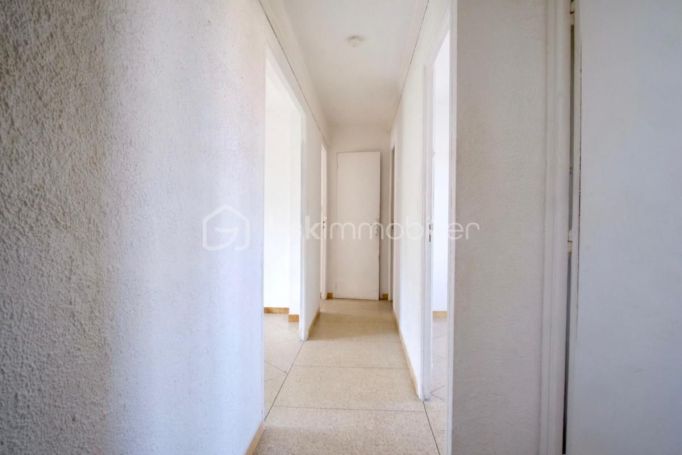 A vendre APPARTEMENT T4 67 M2 BORD DE MER MARSEILLE 13EME