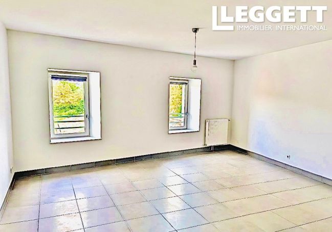 A louer APPARTEMENT T2 52 M2  JONZAC