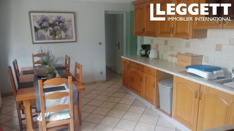 A vendre Charmante Maison Familiale 6 PIECES Le Champ Saint Pere