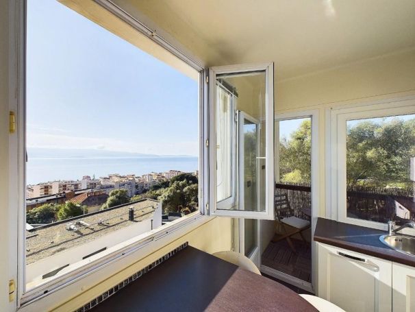 A louer APPARTEMENT T2 30 M2 VUE MER AJACCIO