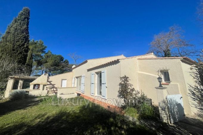 A louer MAISON  5 PIECES 108 M2  POURRIERES