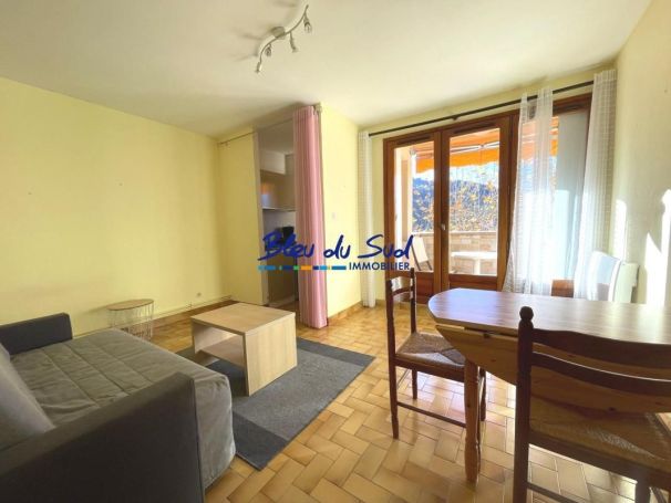 A vendre STUDIO  26 M2  VERNET LES BAINS