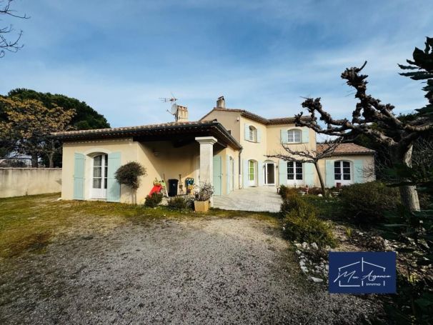 A louer MAISON  5 PIECES 168 M2  BAGNOLS SUR CEZE