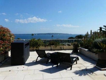 BEL Appartement T5 168 M² dernier ETage Cannes