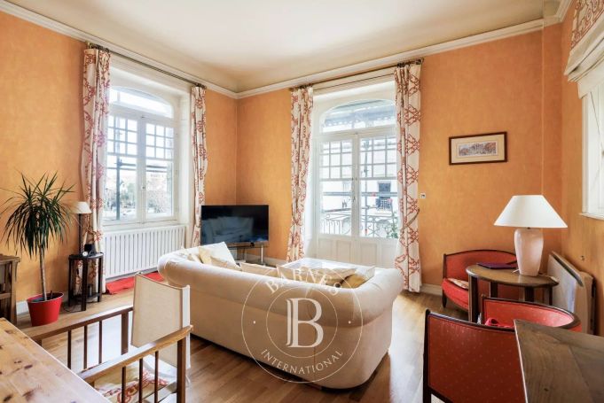 A vendre APPARTEMENT T4 134 M² BIARRITZ SAINT-CHARLES