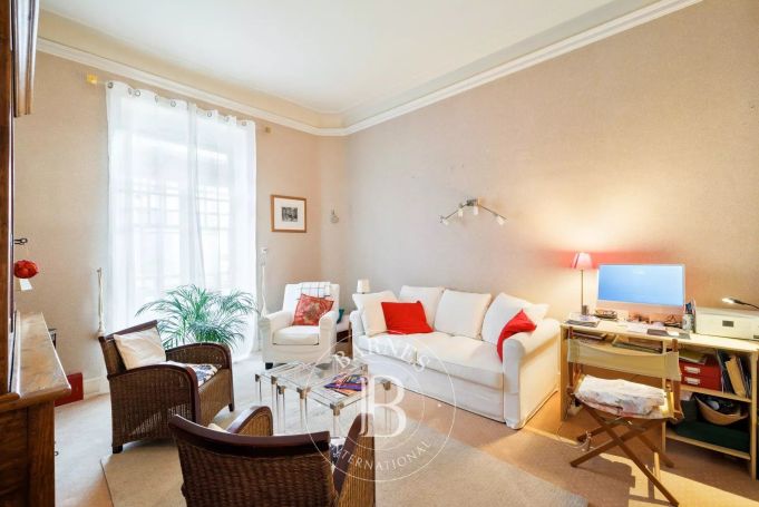 A vendre APPARTEMENT T4 134 M² BIARRITZ SAINT-CHARLES