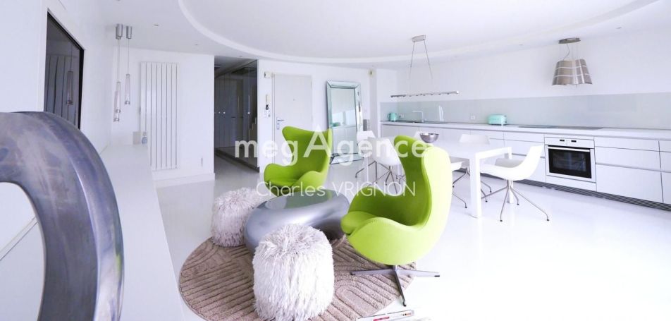 A louer APPARTEMENT DUPLEX T4 107 M2 TERRASSE VUE MER LES SABLES D OLONNE