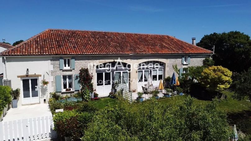 A louer MAISON  DE MAîTRE  BRESDON