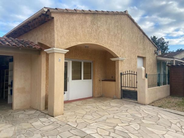 A louer MAISON  5 PIECES 134 M2 BORD DE MER BORMES LES MIMOSAS
