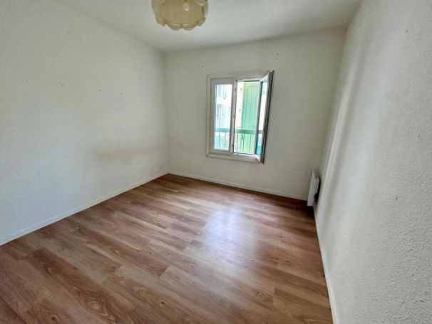 A louer APPARTEMENT T4 65 M2 BORD DE MER COGOLIN