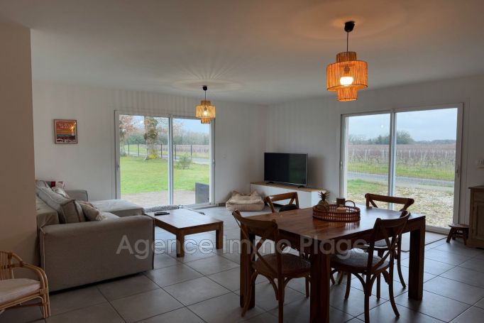 A vendre MAISON  4 PIECES 97 M2  LESPARRE MEDOC