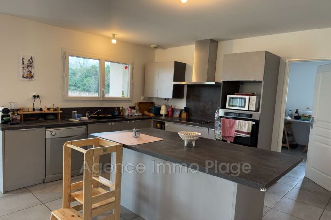 A vendre MAISON  4 PIECES 97 M2  LESPARRE MEDOC