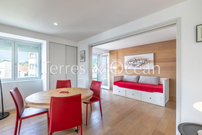A vendre APPARTEMENT T3 76 M2 BORD DE MER BIARRITZ Commerces de Quartier