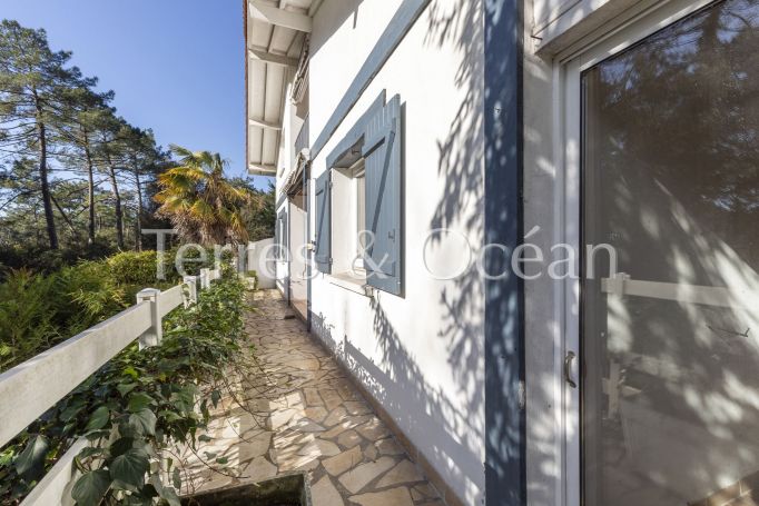 A vendre MAISON  7 PIECES 220 M2  SOORTS HOSSEGOR