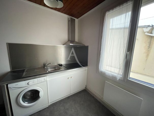 A vendre APPARTEMENT T3 53 M2 BORD DE MER JARD SUR MER