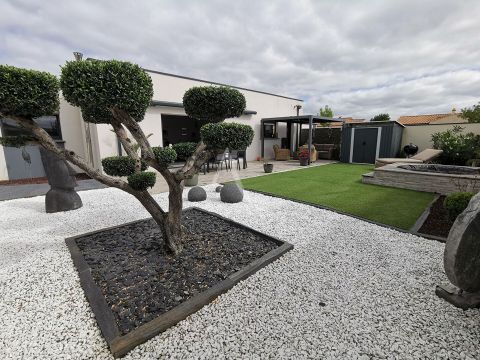 A vendre MAISON  5 PIECES 91 M2 BORD DE MER TALMONT SAINT HILAIRE